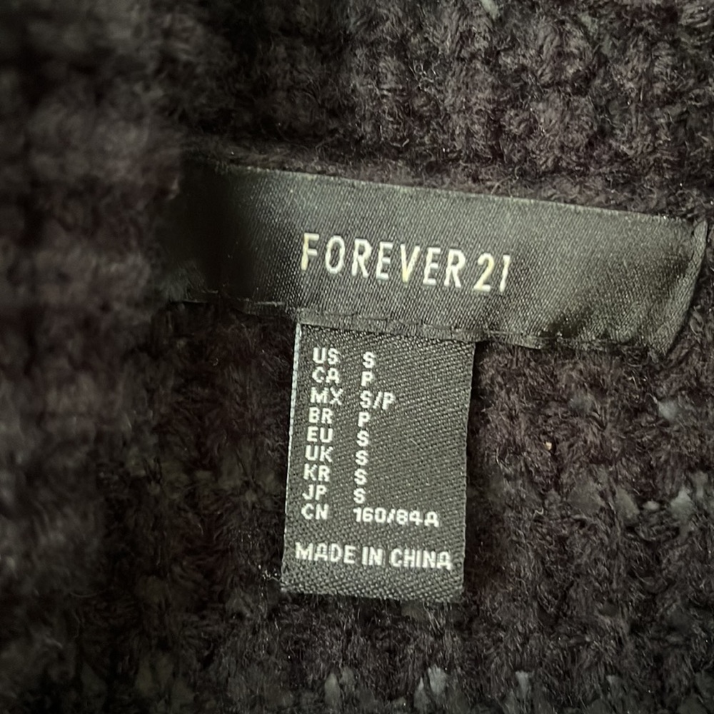 Black Layering Basic Sweater From Forever 21 Size… - image 2